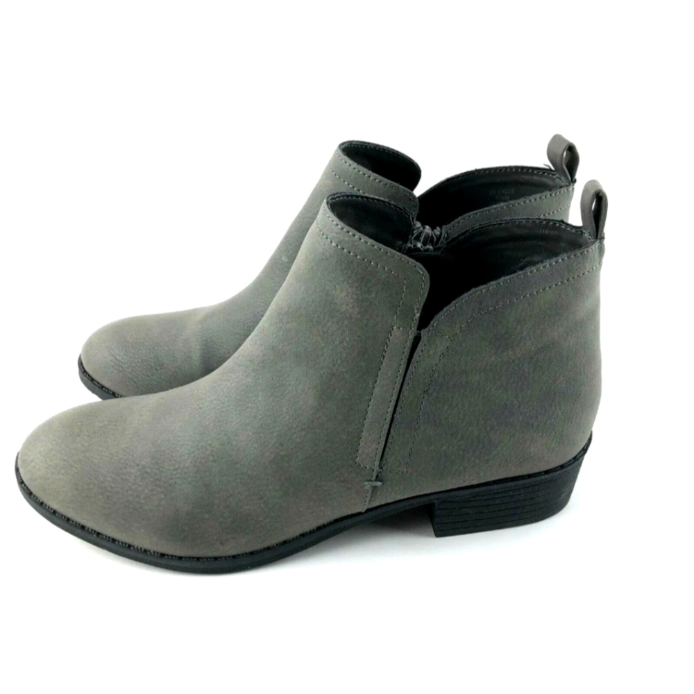 Sun + Stone Cadee Booties, Grey